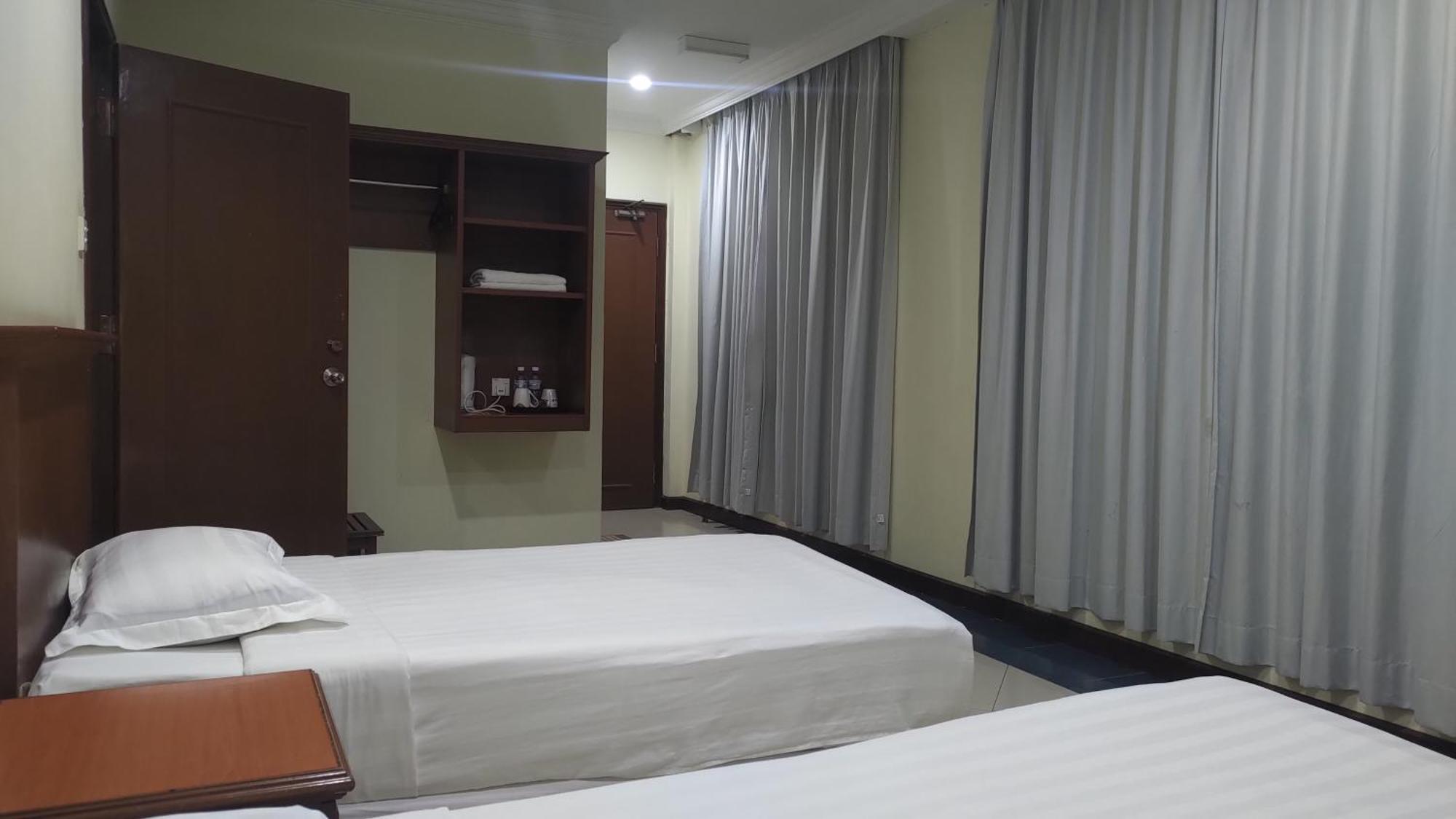 The Upper Deck Hotel Kudat Dış mekan fotoğraf